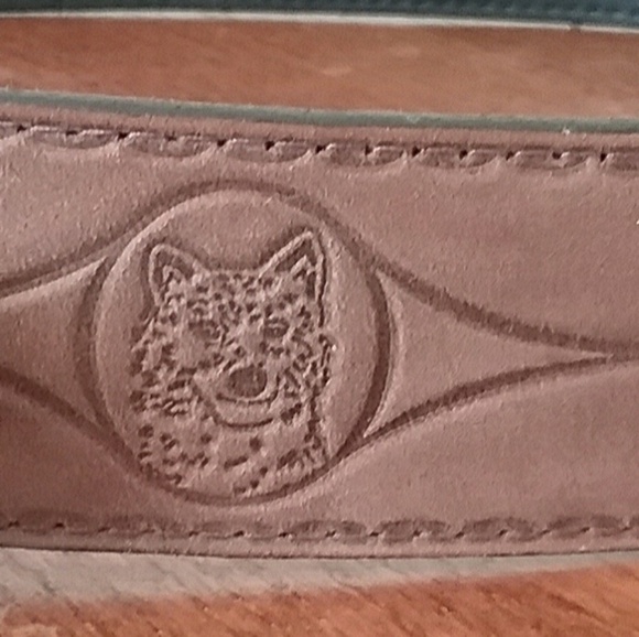 Landes Tan Leather Belt w/ Embossed Wildlife NWOT main image 6